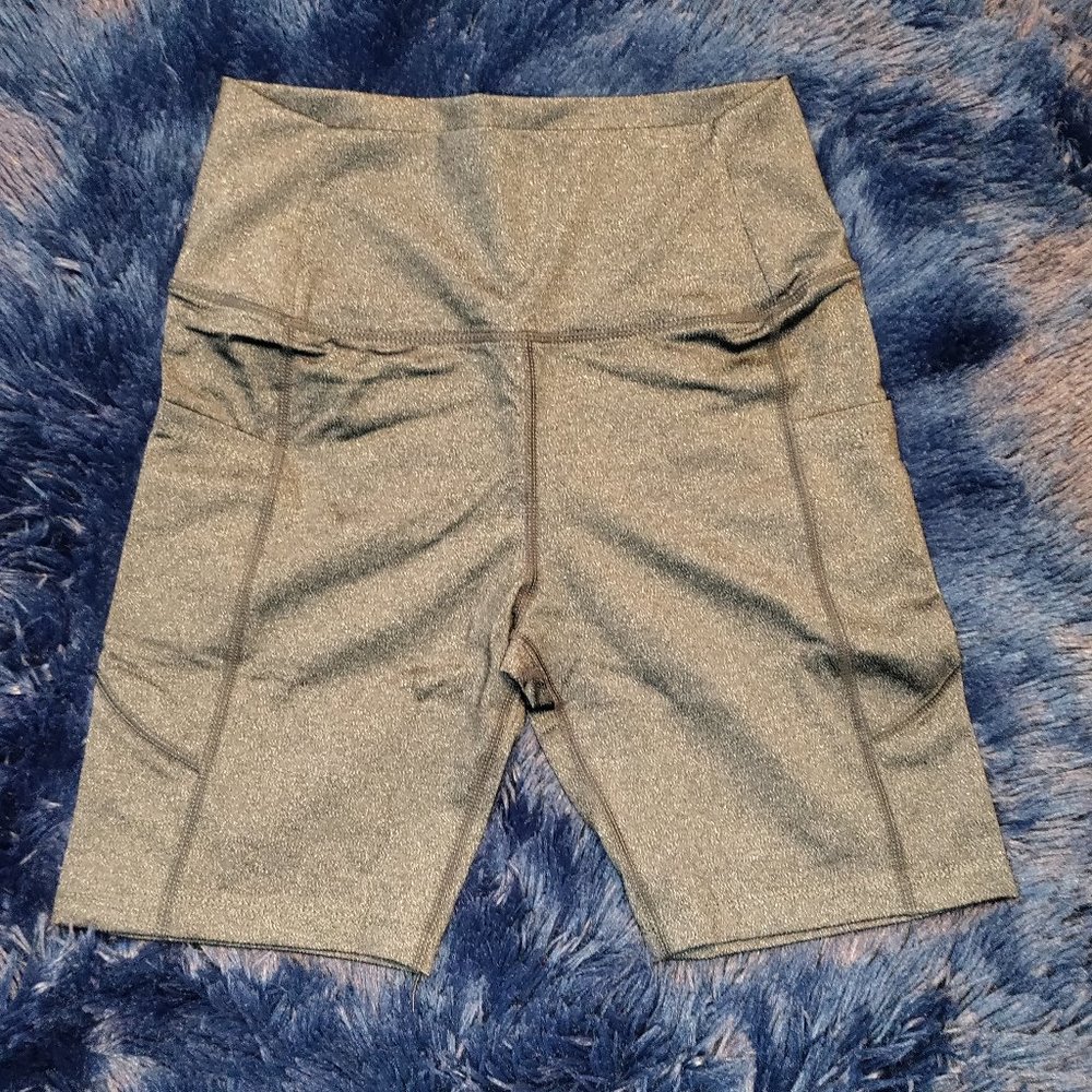 High Waist Yoga Shorts Athletic Workout Running Shorts with Pockets